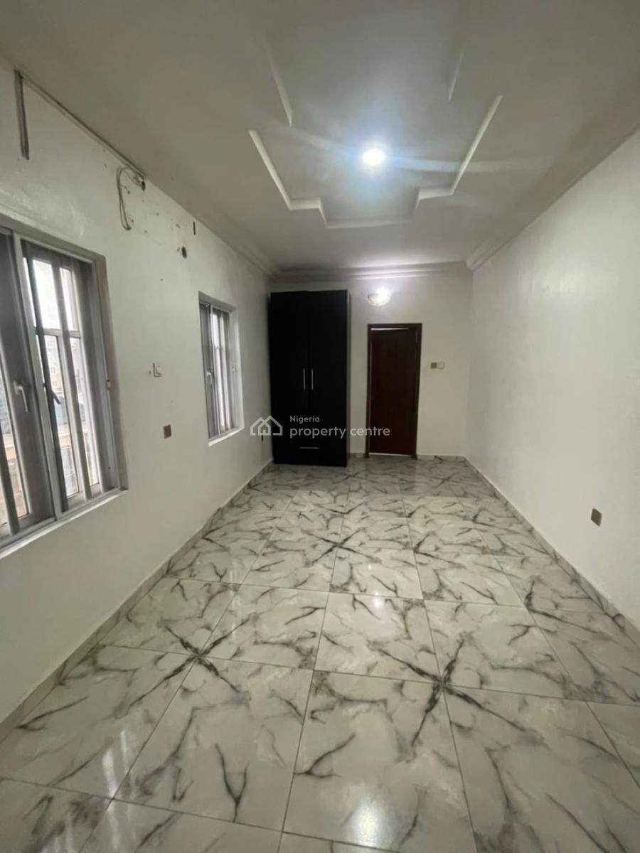 Unfurnished Spacious and Standard Mini Flat Upstairs, Off Freedom Way, Lekki Phase 1, Lekki, Lagos, Mini Flat (room and Parlour) for Rent