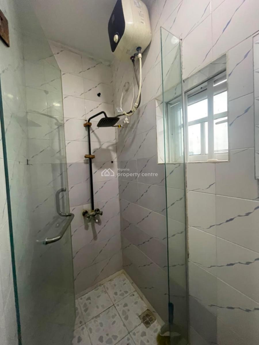 Unfurnished Spacious and Standard Mini Flat Upstairs, Off Freedom Way, Lekki Phase 1, Lekki, Lagos, Mini Flat (room and Parlour) for Rent