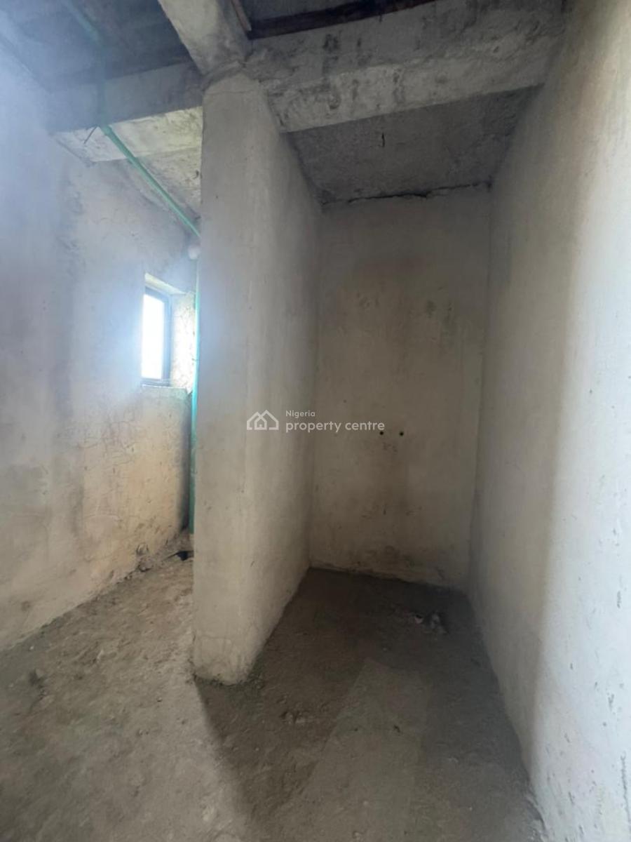 Very Spacious 2 Bedroom Apartment (shell Interior), Nh 1 Extension Estate, Kiss Daniel Street., Ikate, Lekki, Lagos, Flat / Apartment for Sale