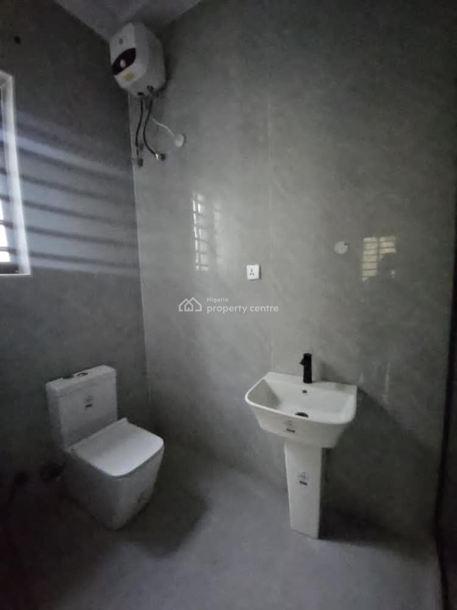 4 Bedroom Fully Detached Duplex with a Room Bq, Omole Phase 2, Ikeja, Lagos, Detached Duplex for Rent