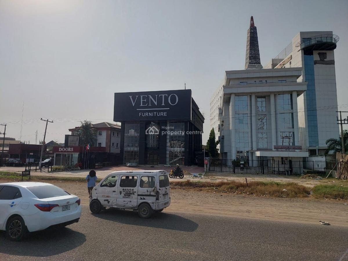 Prime Office Structure with Penthouse on Top Floor, Lekki, Lagos, Office Space for Rent