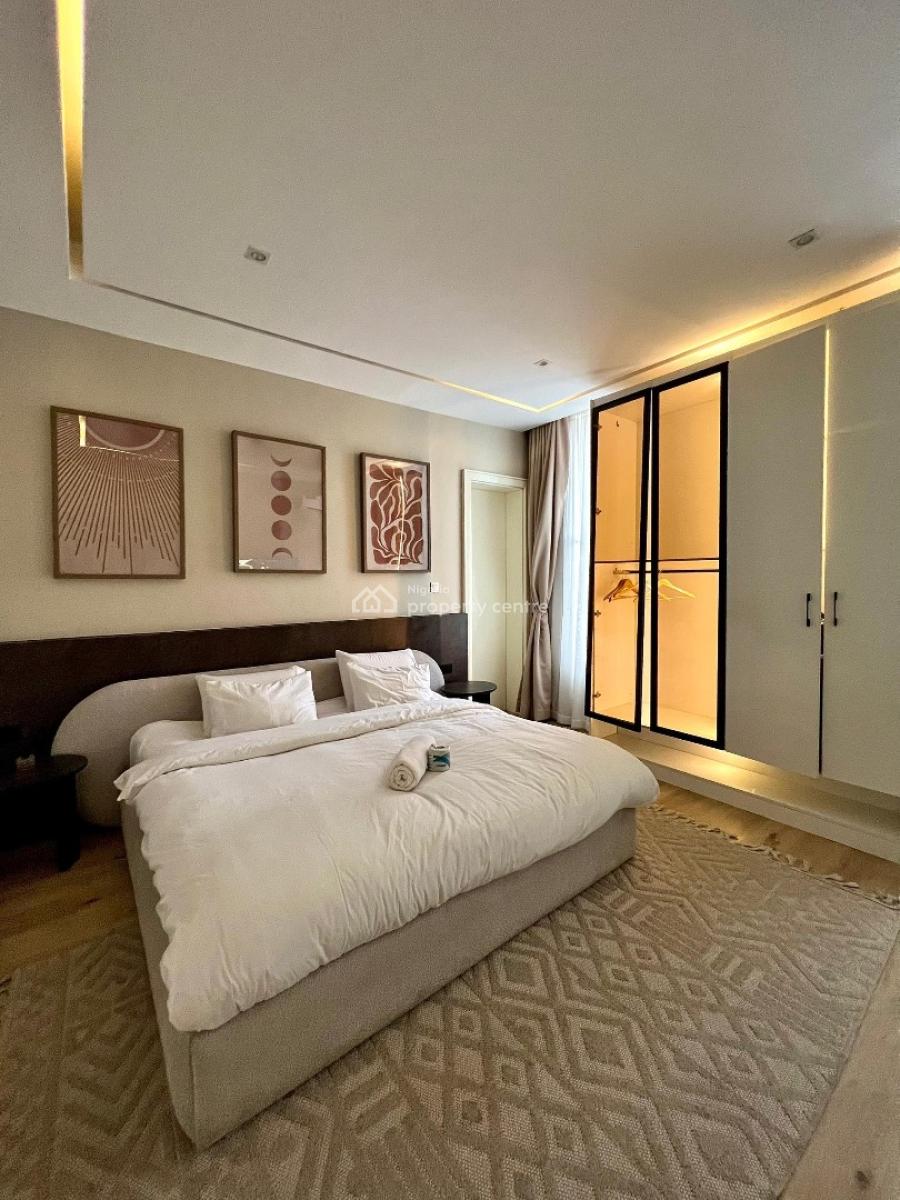 4 Bedroom Apartment with Swimming Pool, Gym, Snooker Board, Table, Lekki Phase 1, Lekki, Lagos, Flat / Apartment Short Let
