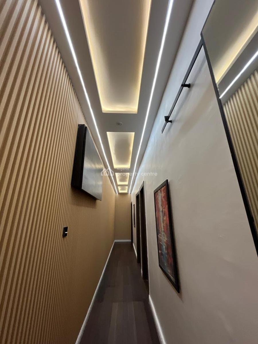 3 Bedroom Apartment with Swimming Pool, Gym, Snooker Board, Table, Lekki Phase 1, Lekki, Lagos, Flat / Apartment Short Let