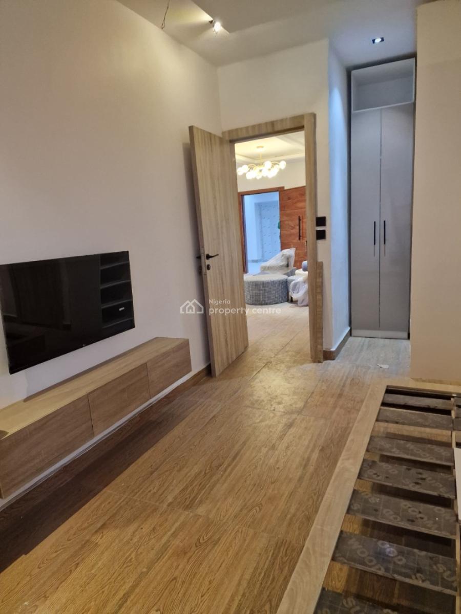 Luxury 2 Bed Furnished Apartment in a Secured Neighbourhood, Chisco, Ikate., Lekki, Lagos, Block of Flats for Sale