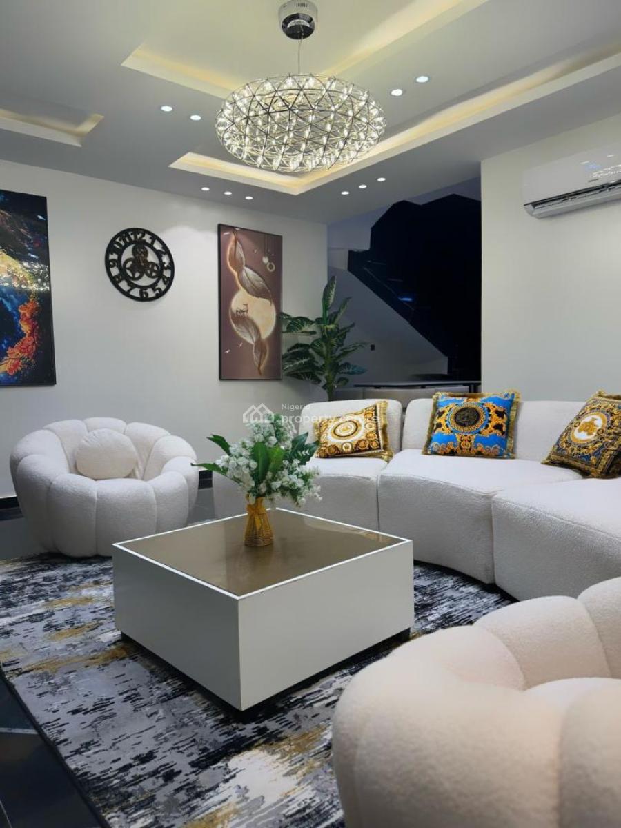 3 Bedroom Apartment with Swimming Pool, Gym, Snooker Board, Table, Lekki Phase 1, Lekki, Lagos, Flat / Apartment Short Let