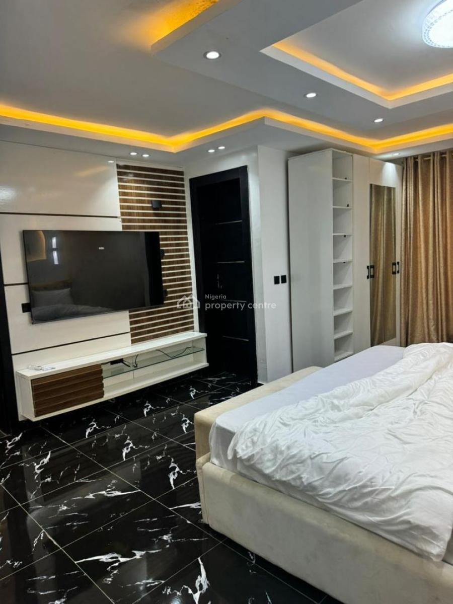 3 Bedroom Apartment with Swimming Pool, Gym, Snooker Board, Table, Lekki Phase 1, Lekki, Lagos, Flat / Apartment Short Let