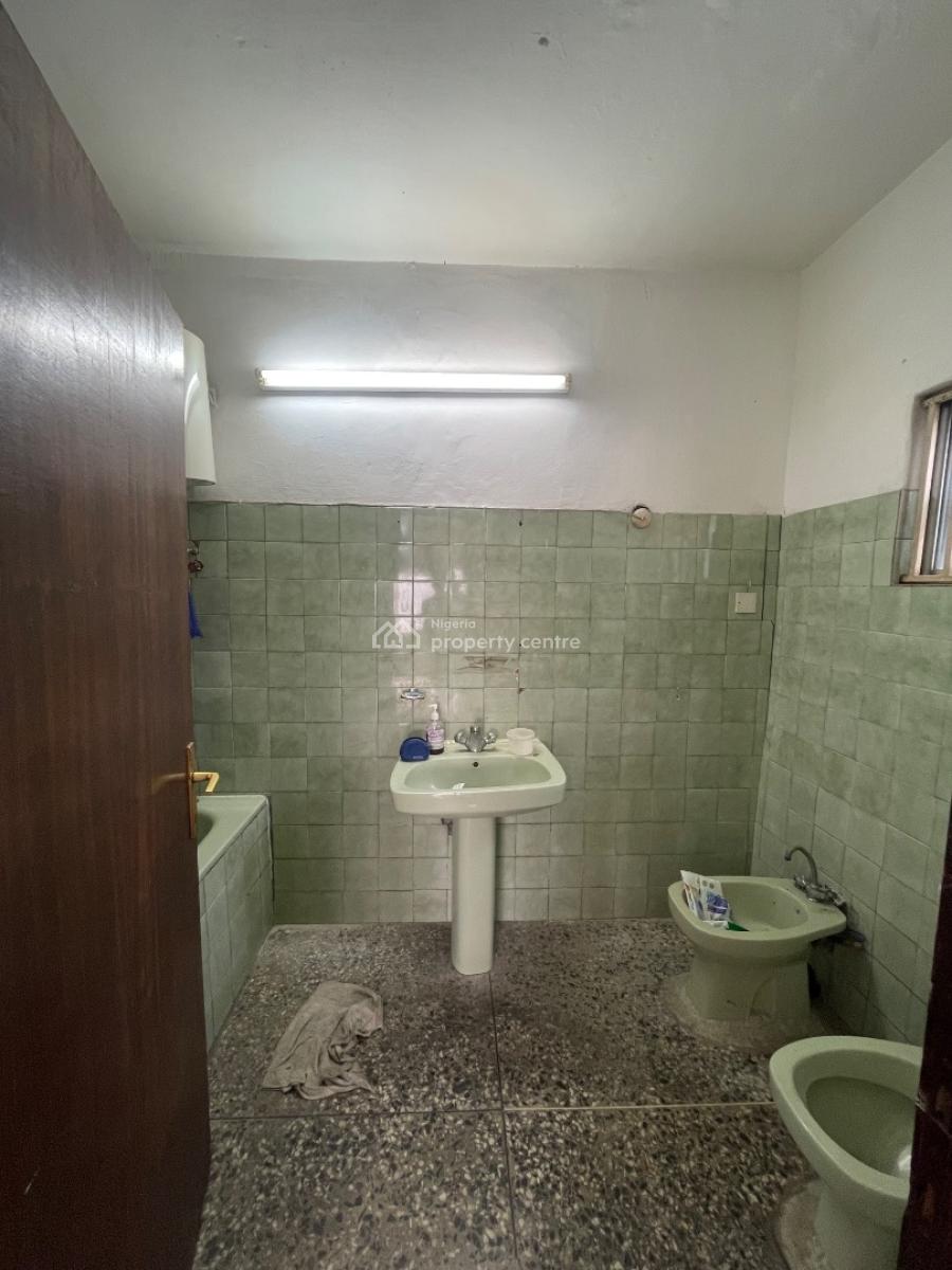 Specious 3 Bedrooms Flat All Rooms En-suite, Sapara Williams Street, Off Idowu Martins, Victoria Island (vi), Lagos, Flat / Apartment for Rent