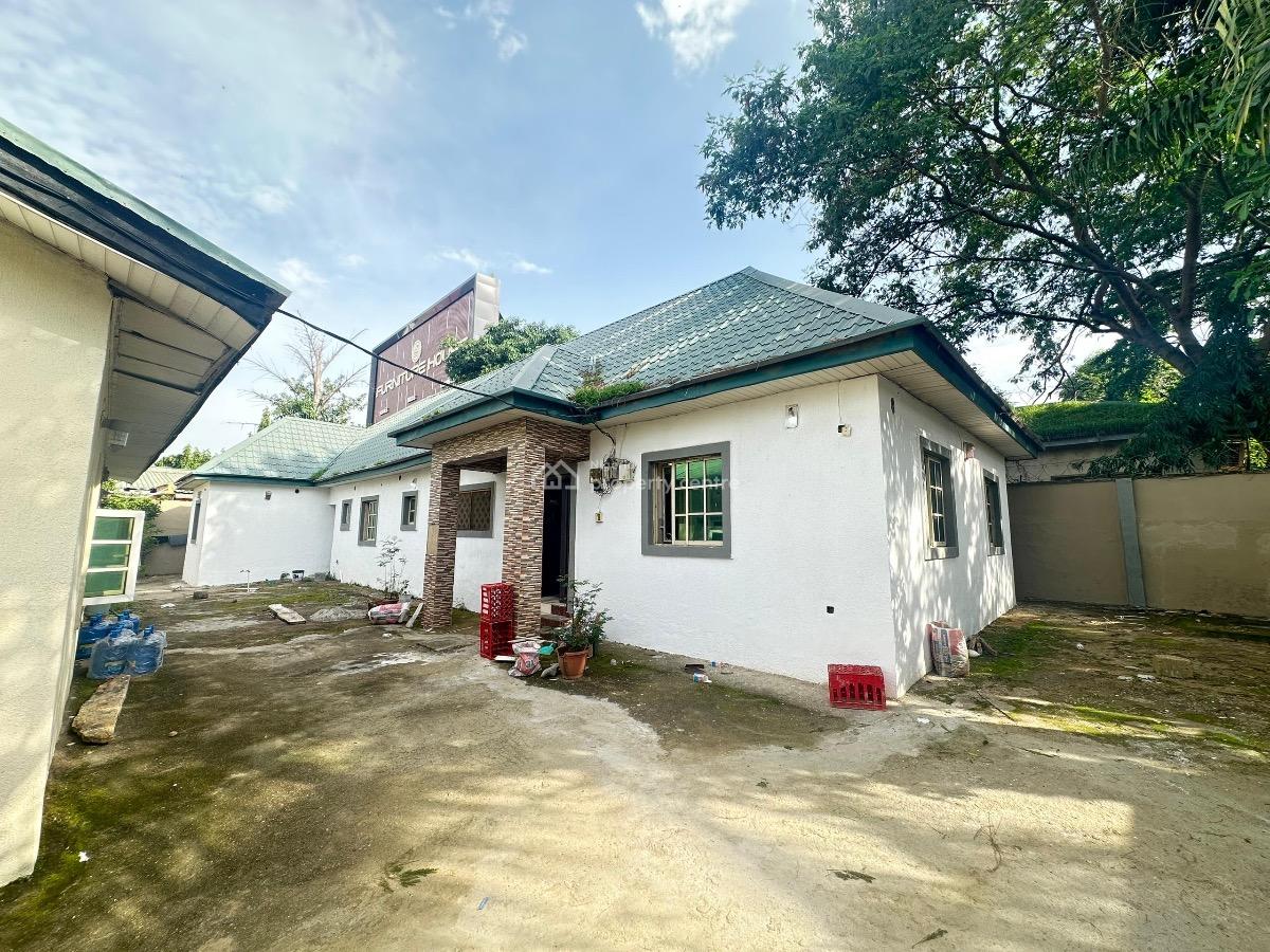 Spacious Three Bedrooms Bungalow with Bq, Gwarinpa, Abuja, Detached Bungalow for Rent
