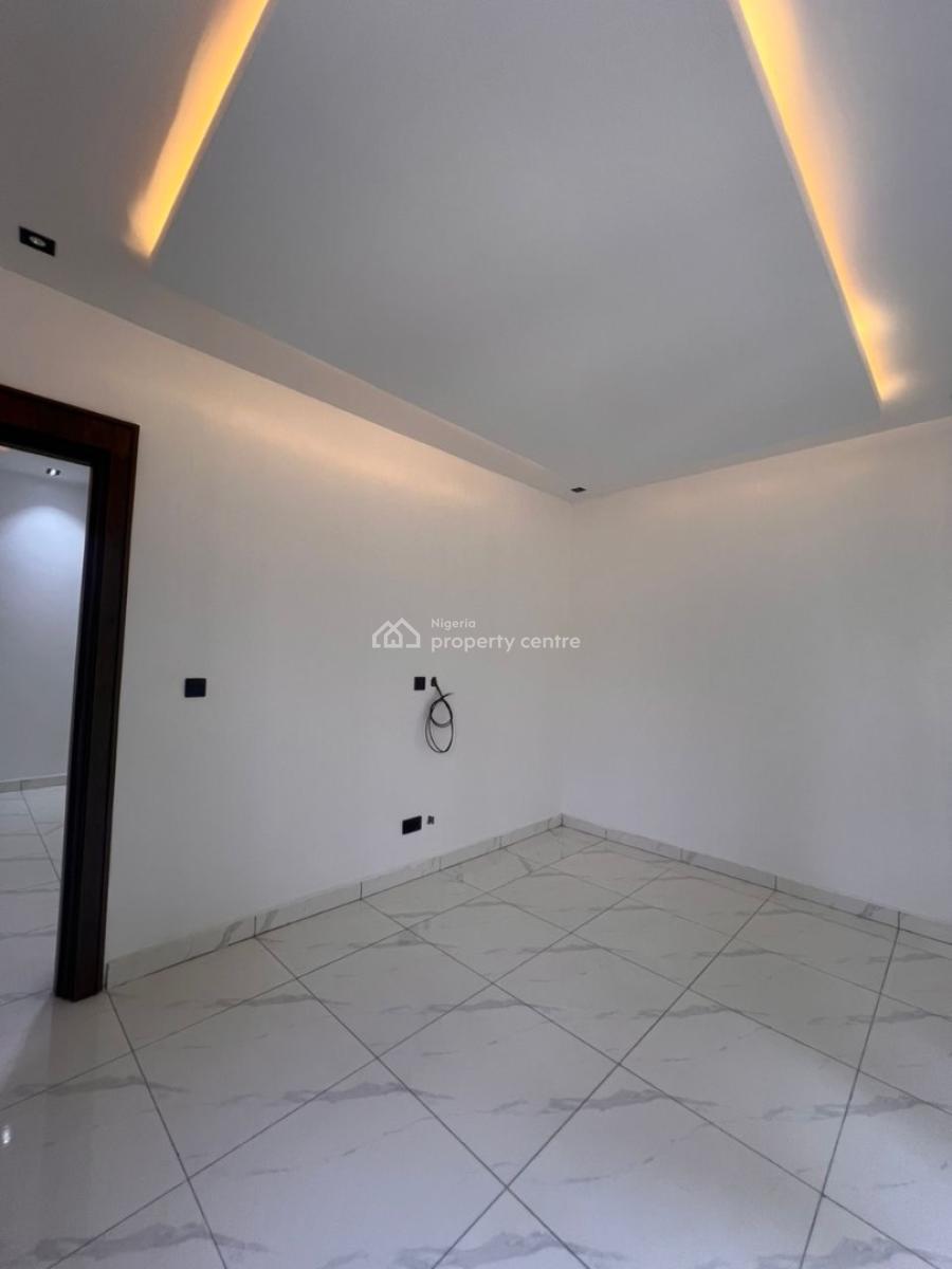 Spacious Service 4 Bedroom Terrace, Guzape District, Abuja, Terraced Duplex for Rent