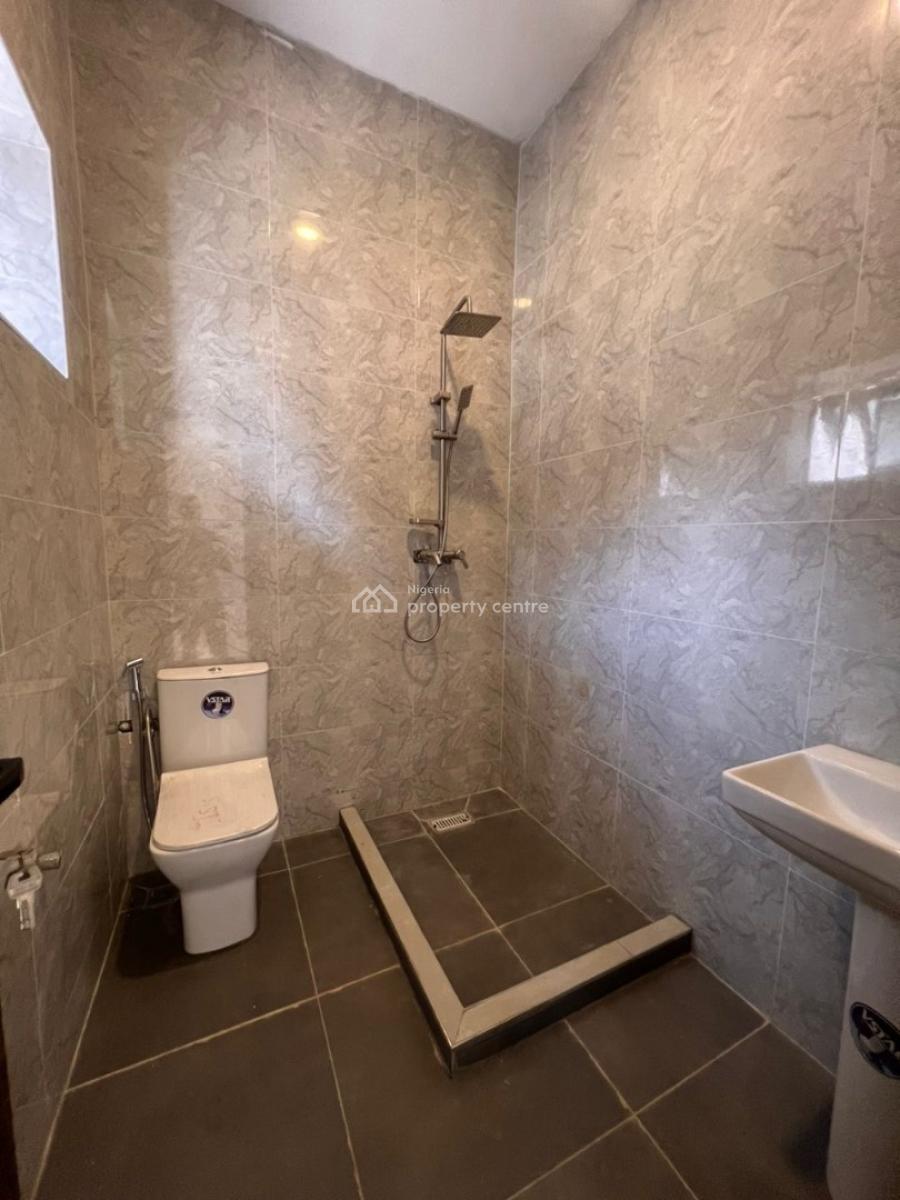 Spacious Service 4 Bedroom Terrace, Guzape District, Abuja, Terraced Duplex for Rent