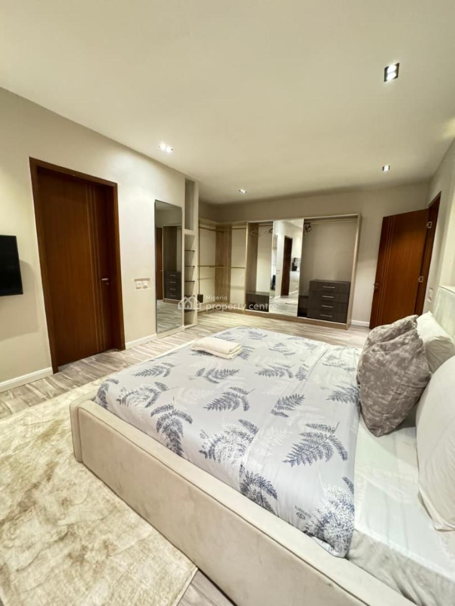 4 Bedroom Apartment with Swimming Pool, Gym, Snooker Board, Table, Lekki Phase 1, Lekki, Lagos, Flat / Apartment Short Let