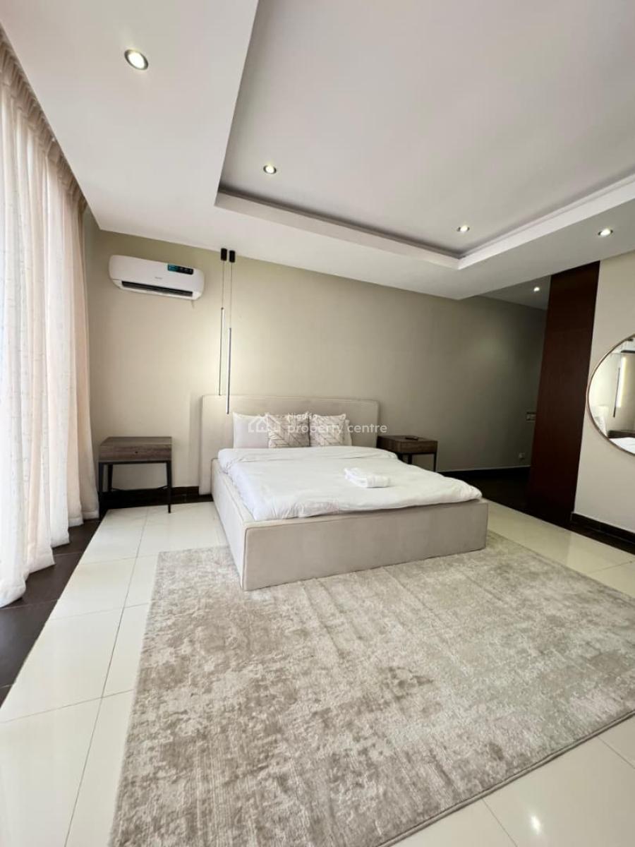 4 Bedroom Apartment with Swimming Pool, Gym, Snooker Board, Table, Lekki Phase 1, Lekki, Lagos, Flat / Apartment Short Let