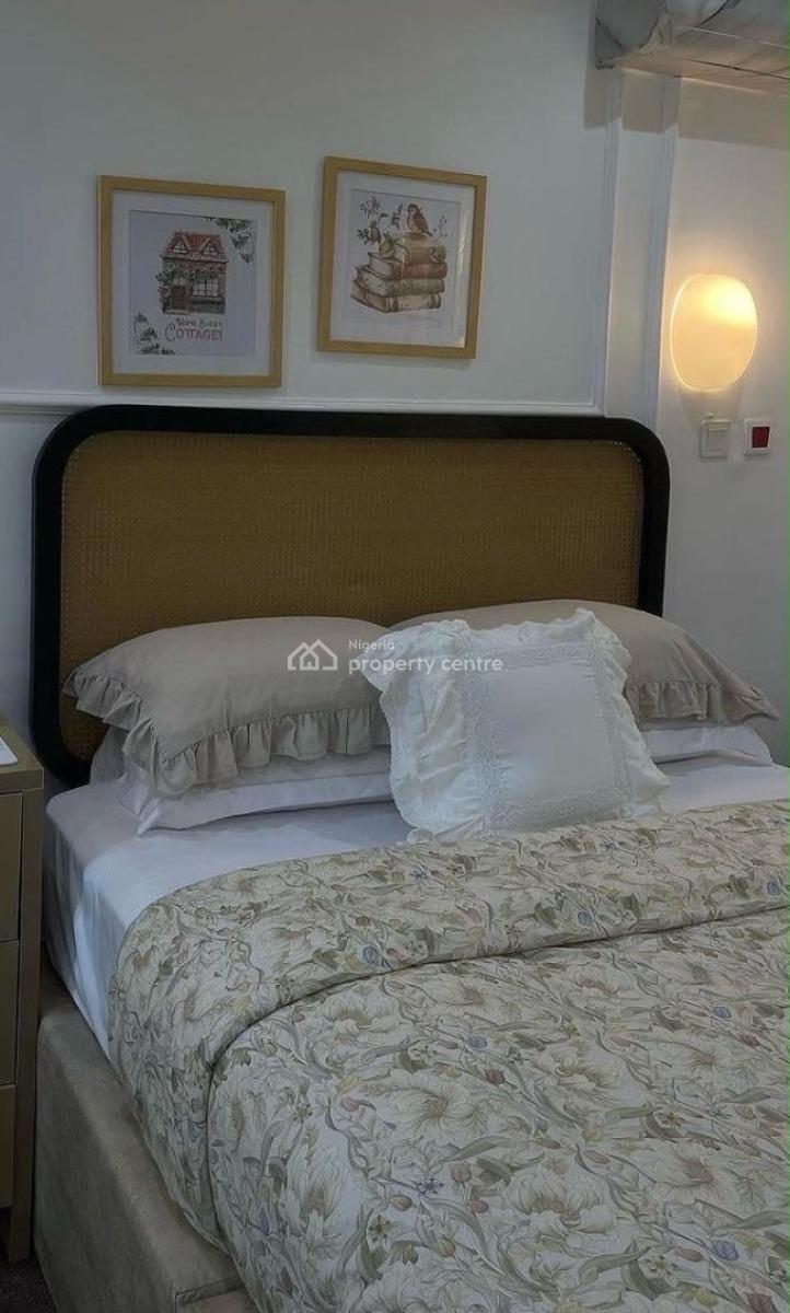 1 Bedroom Apartment with Swimming Pool, Gym, Snooker Board, Table, Old Ikoyi, Ikoyi, Lagos, Flat / Apartment Short Let
