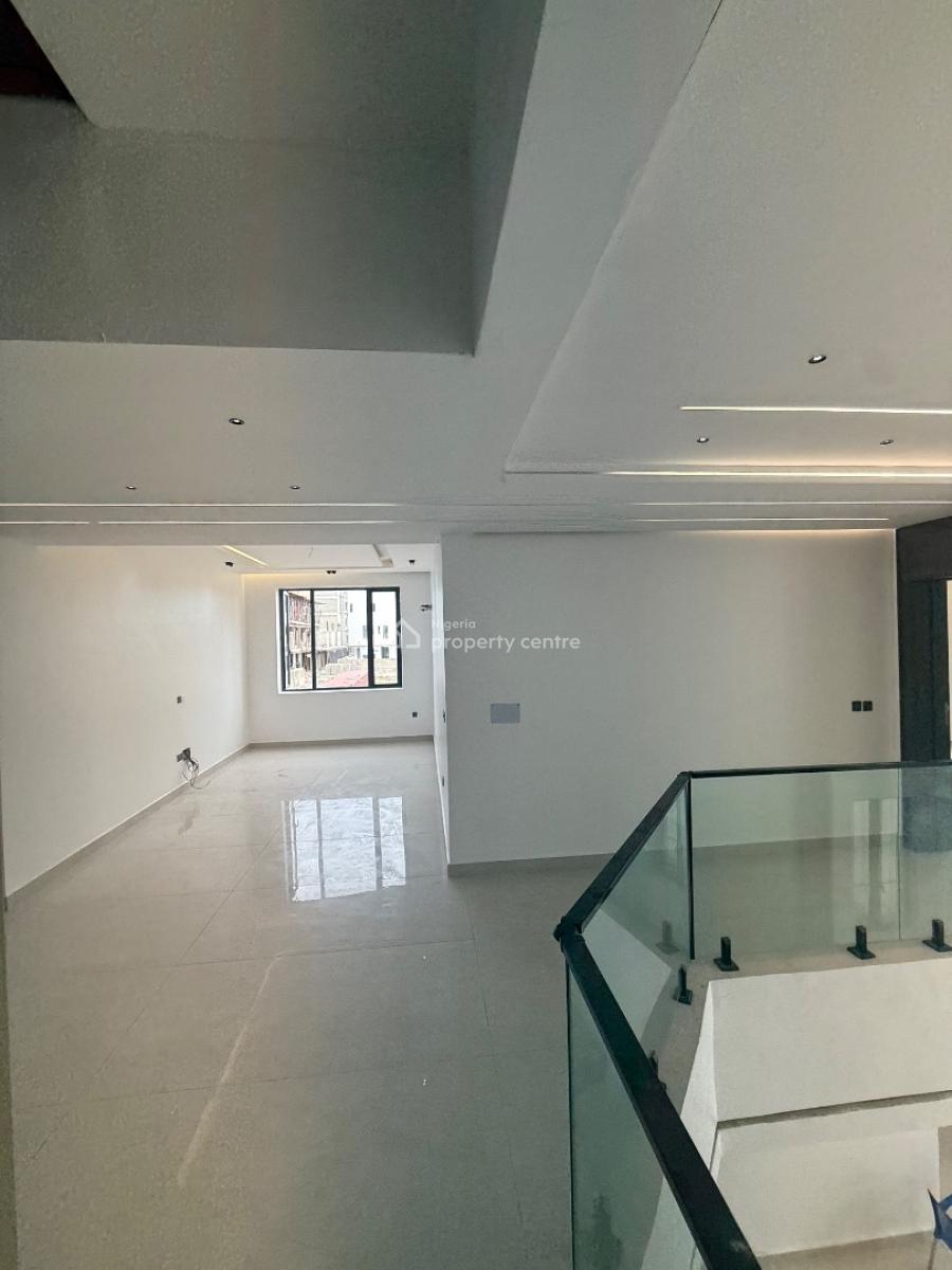 Spacious , Neatly Built Detached Duplex, Lekki Phase 1, Lekki, Lagos, Detached Duplex for Sale