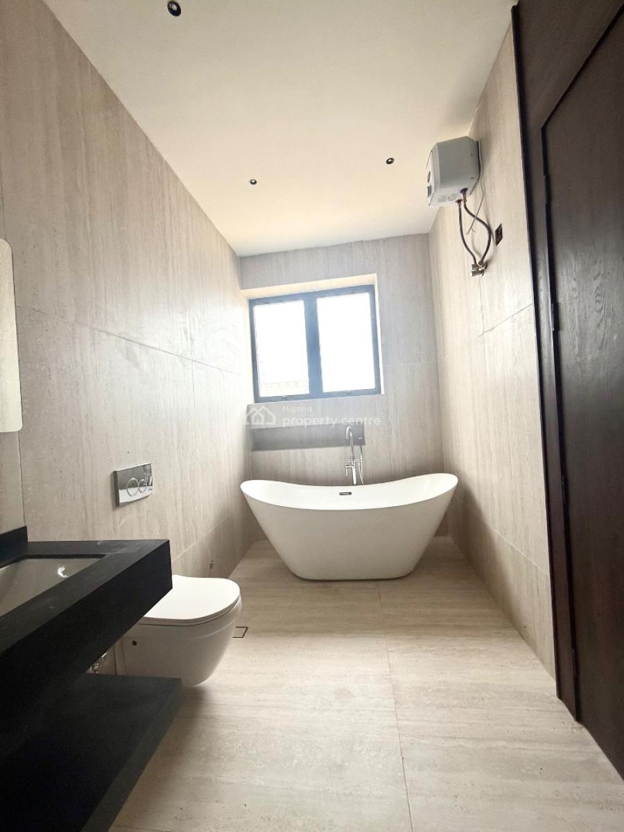 Spacious , Neatly Built Detached Duplex, Lekki Phase 1, Lekki, Lagos, Detached Duplex for Sale