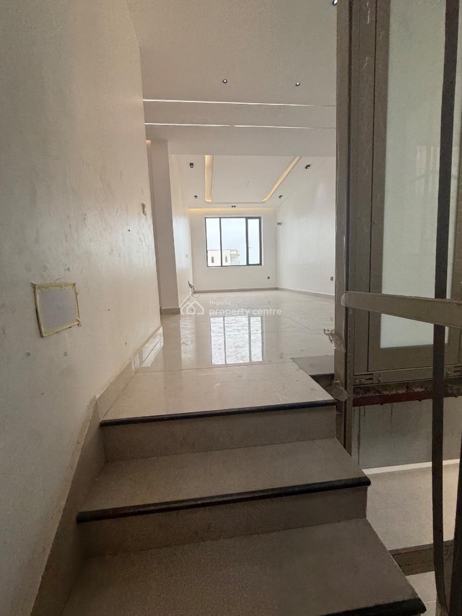 Spacious , Neatly Built Detached Duplex, Lekki Phase 1, Lekki, Lagos, Detached Duplex for Sale