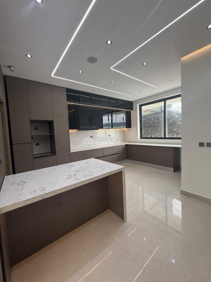 Spacious , Neatly Built Detached Duplex, Lekki Phase 1, Lekki, Lagos, Detached Duplex for Sale