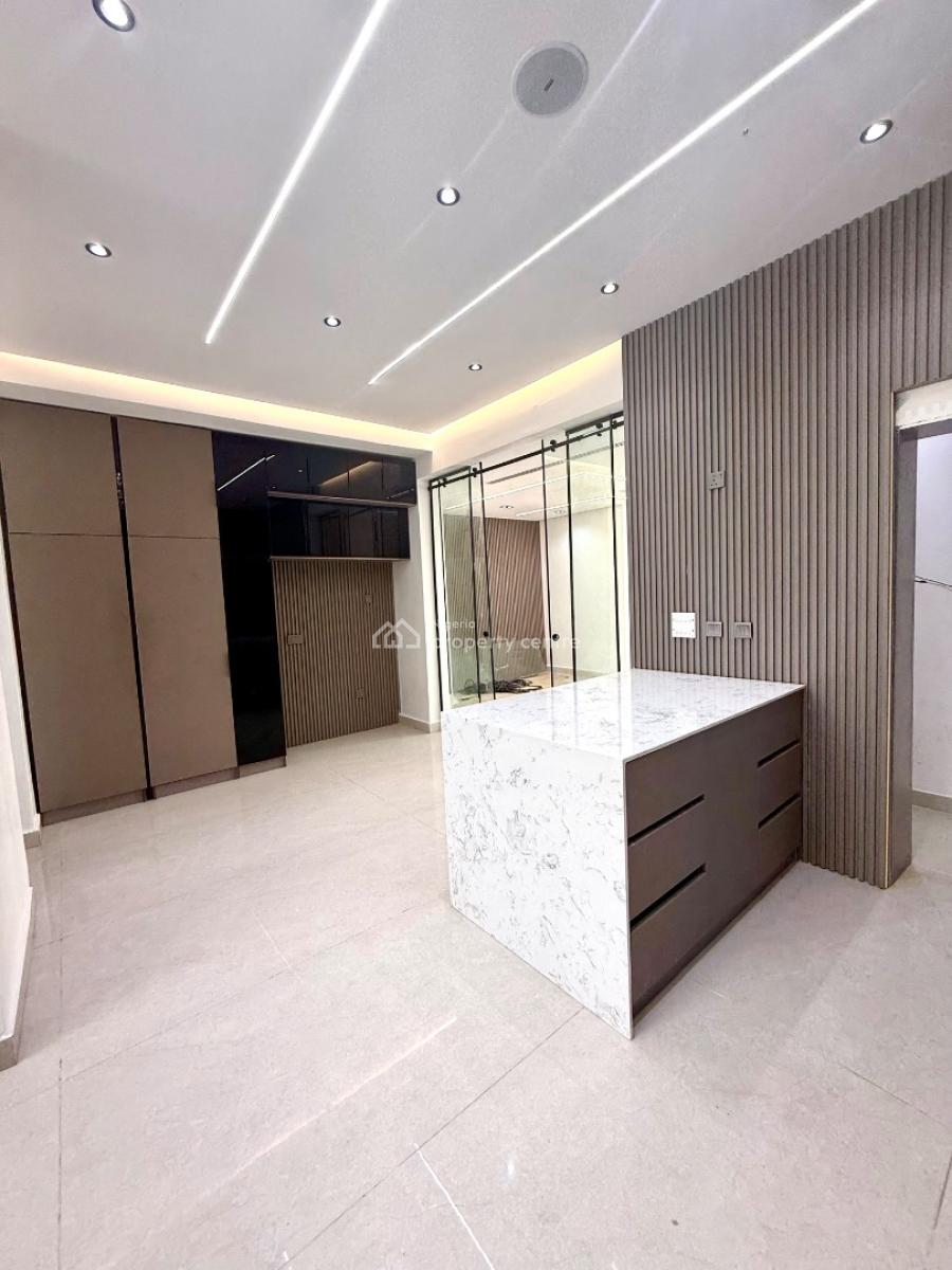Spacious , Neatly Built Detached Duplex, Lekki Phase 1, Lekki, Lagos, Detached Duplex for Sale