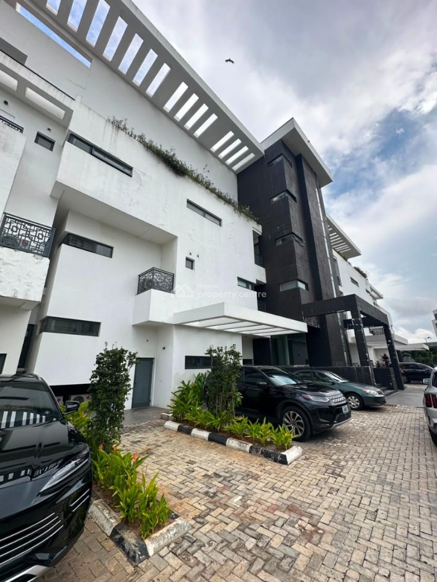 Well-finished Luxury 3-bedroom Apartment on The 2nd Floor with Bq, Banana Island, Ikoyi, Lagos, Flat / Apartment for Rent