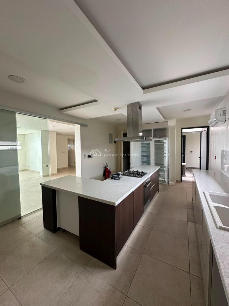 Well-finished Luxury 3-bedroom Apartment on The 2nd Floor with Bq, Banana Island, Ikoyi, Lagos, Flat / Apartment for Rent