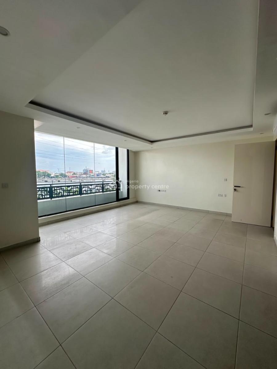 Well-finished Luxury 3-bedroom Apartment on The 2nd Floor with Bq, Banana Island, Ikoyi, Lagos, Flat / Apartment for Rent