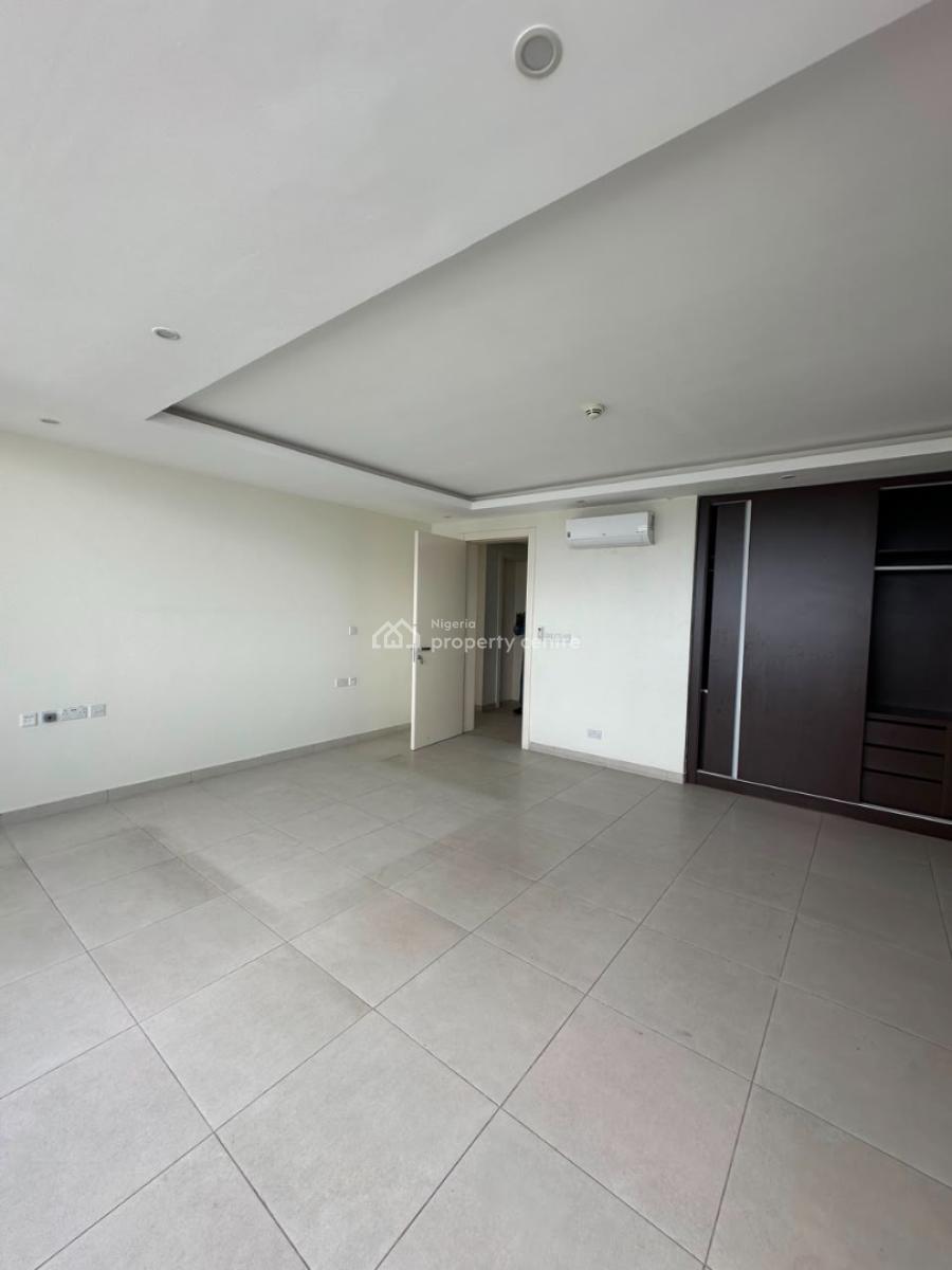 Well-finished Luxury 3-bedroom Apartment on The 2nd Floor with Bq, Banana Island, Ikoyi, Lagos, Flat / Apartment for Rent