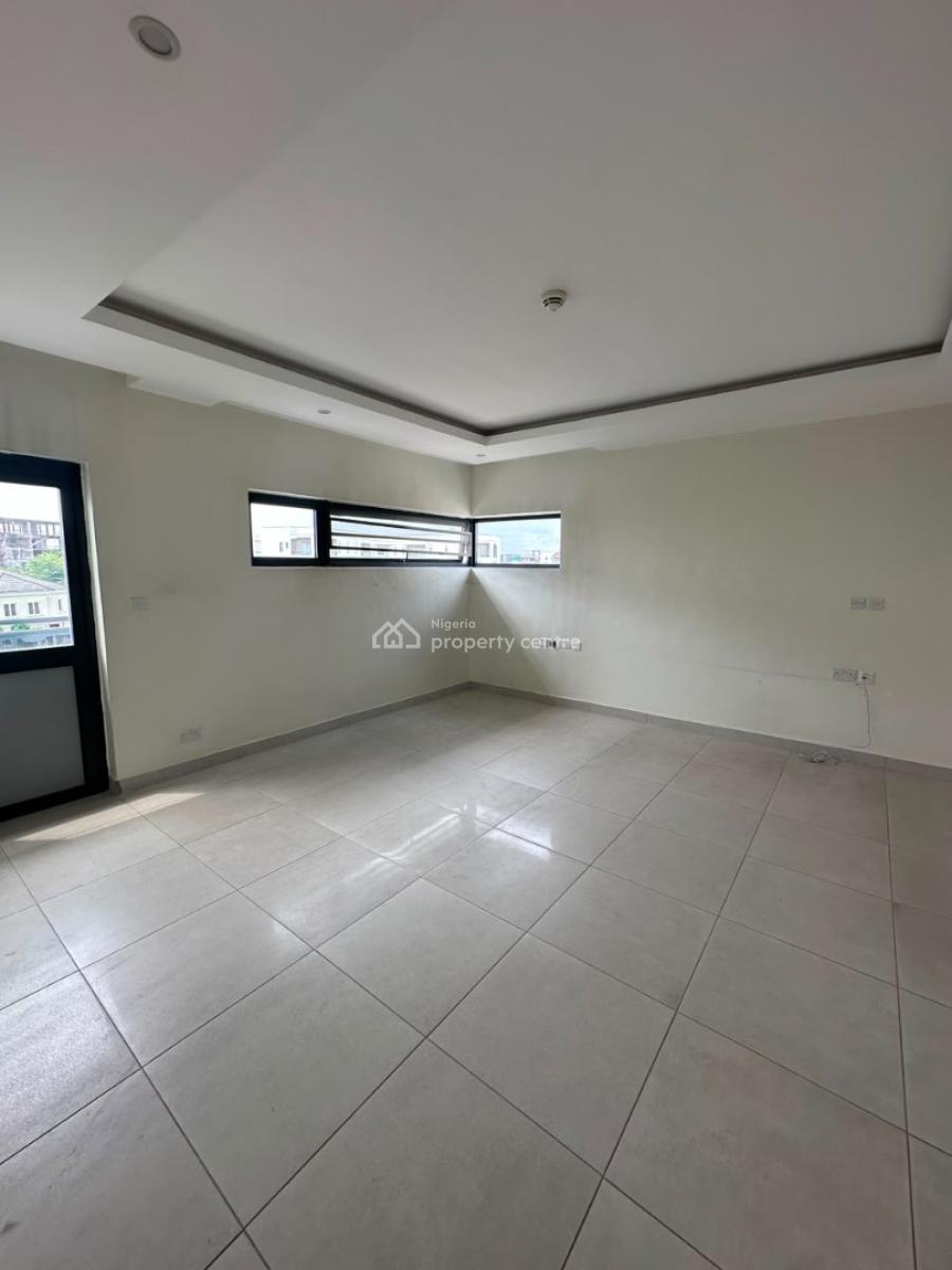 Well-finished Luxury 3-bedroom Apartment on The 2nd Floor with Bq, Banana Island, Ikoyi, Lagos, Flat / Apartment for Rent