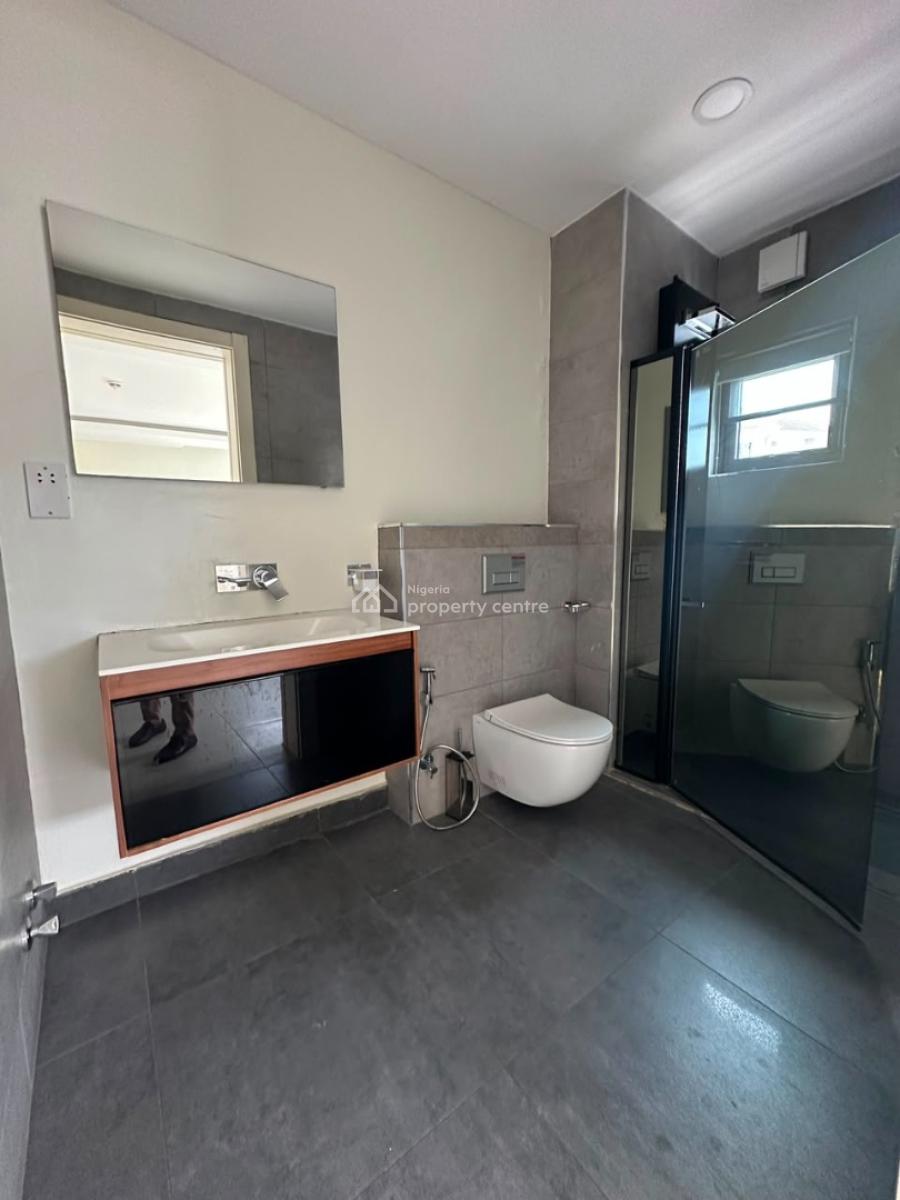 Well-finished Luxury 3-bedroom Apartment on The 2nd Floor with Bq, Banana Island, Ikoyi, Lagos, Flat / Apartment for Rent