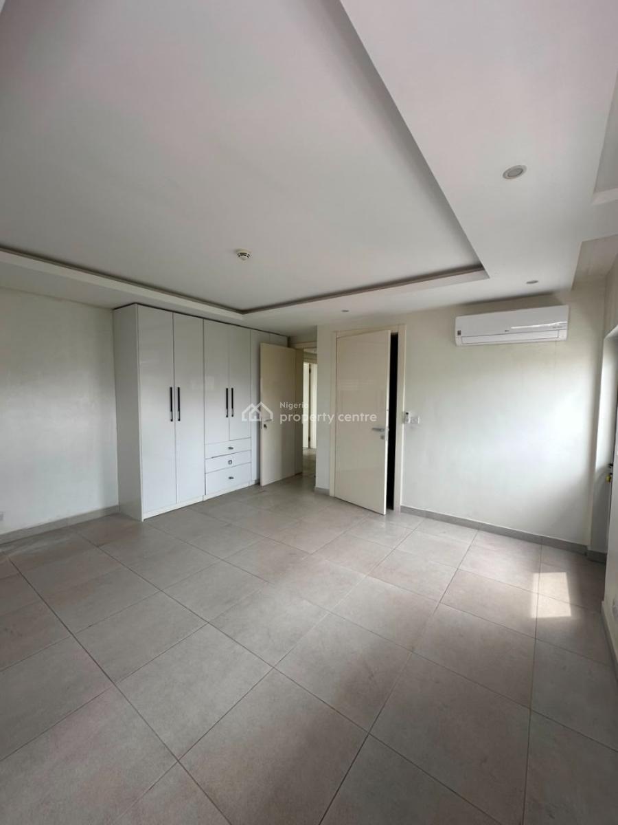 Well-finished Luxury 3-bedroom Apartment on The 2nd Floor with Bq, Banana Island, Ikoyi, Lagos, Flat / Apartment for Rent