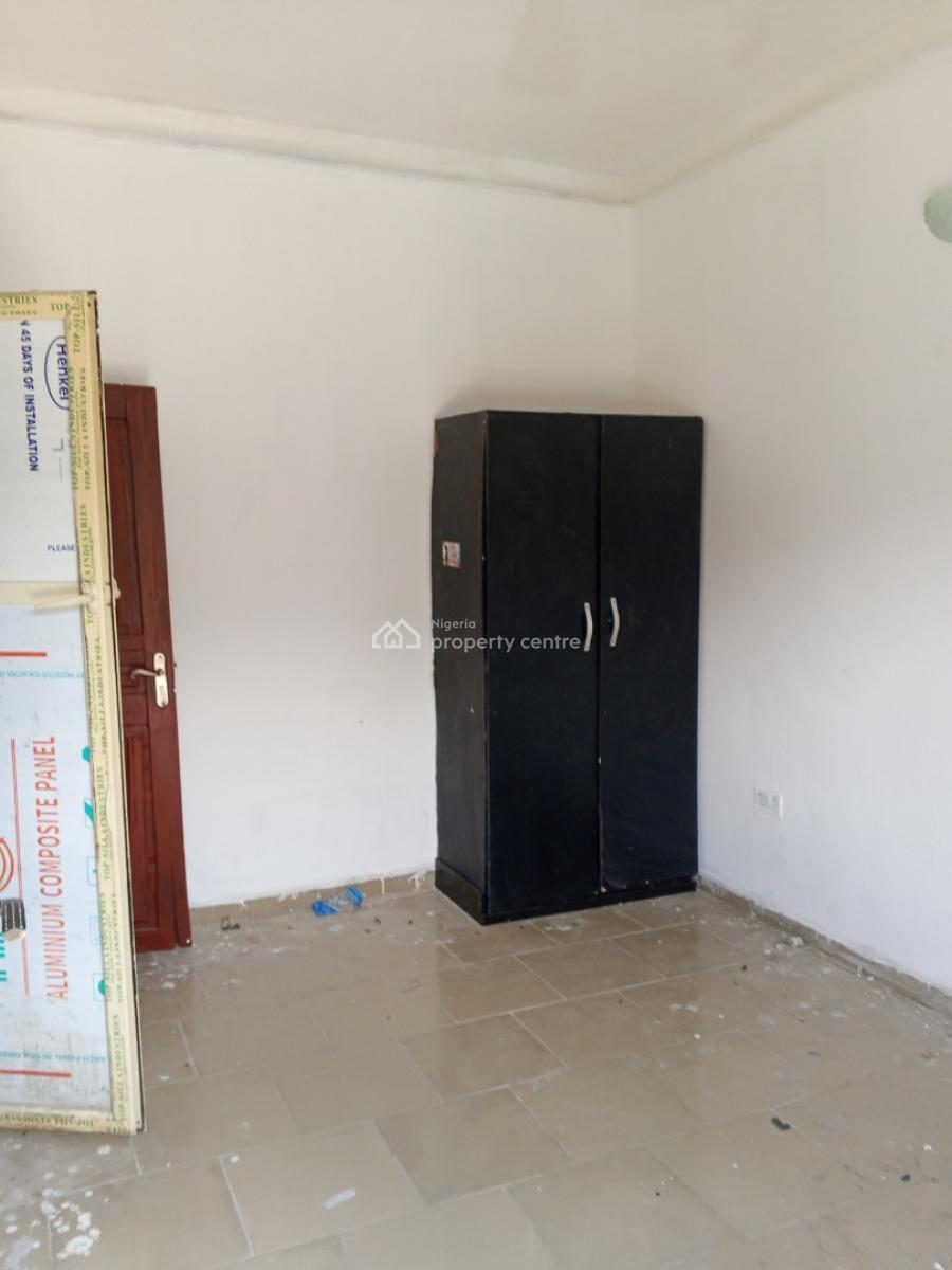Renovated 3 Bedroom Flat Upstairs, Off Badore Road Estate, Badore, Ajah, Lagos, Flat / Apartment for Rent