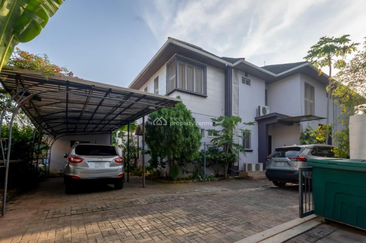 5-bedroom Family Home with Outhouses, Pinnock Beach Estate, Osapa, Lekki, Lagos, Detached Duplex for Sale