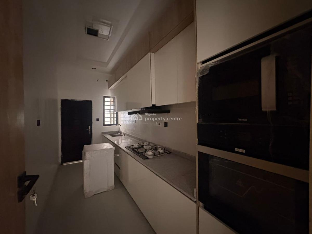 1-bedroom Apartment, Ologolo, Lekki, Lagos, Flat / Apartment for Sale