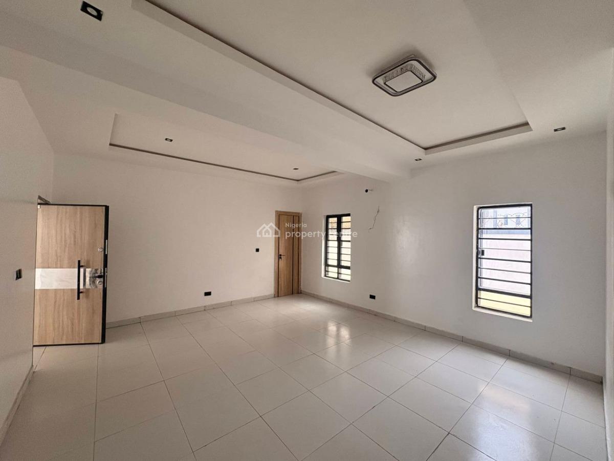 1-bedroom Apartment, Ologolo, Lekki, Lagos, Flat / Apartment for Sale