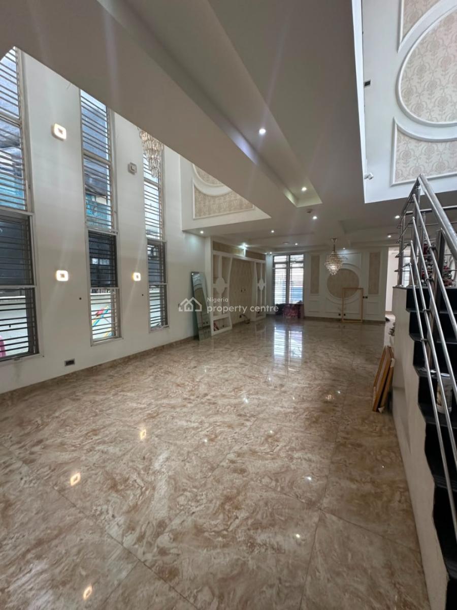 Spacious 5-bedroom Detached House with Inbuilt Service Quarters, Banana Island, Ikoyi, Lagos, Detached Duplex for Rent