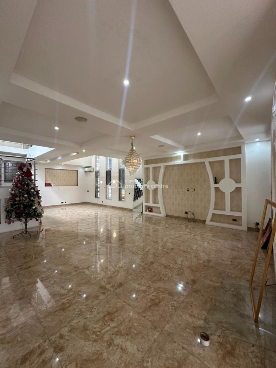 Spacious 5-bedroom Detached House with Inbuilt Service Quarters, Banana Island, Ikoyi, Lagos, Detached Duplex for Rent
