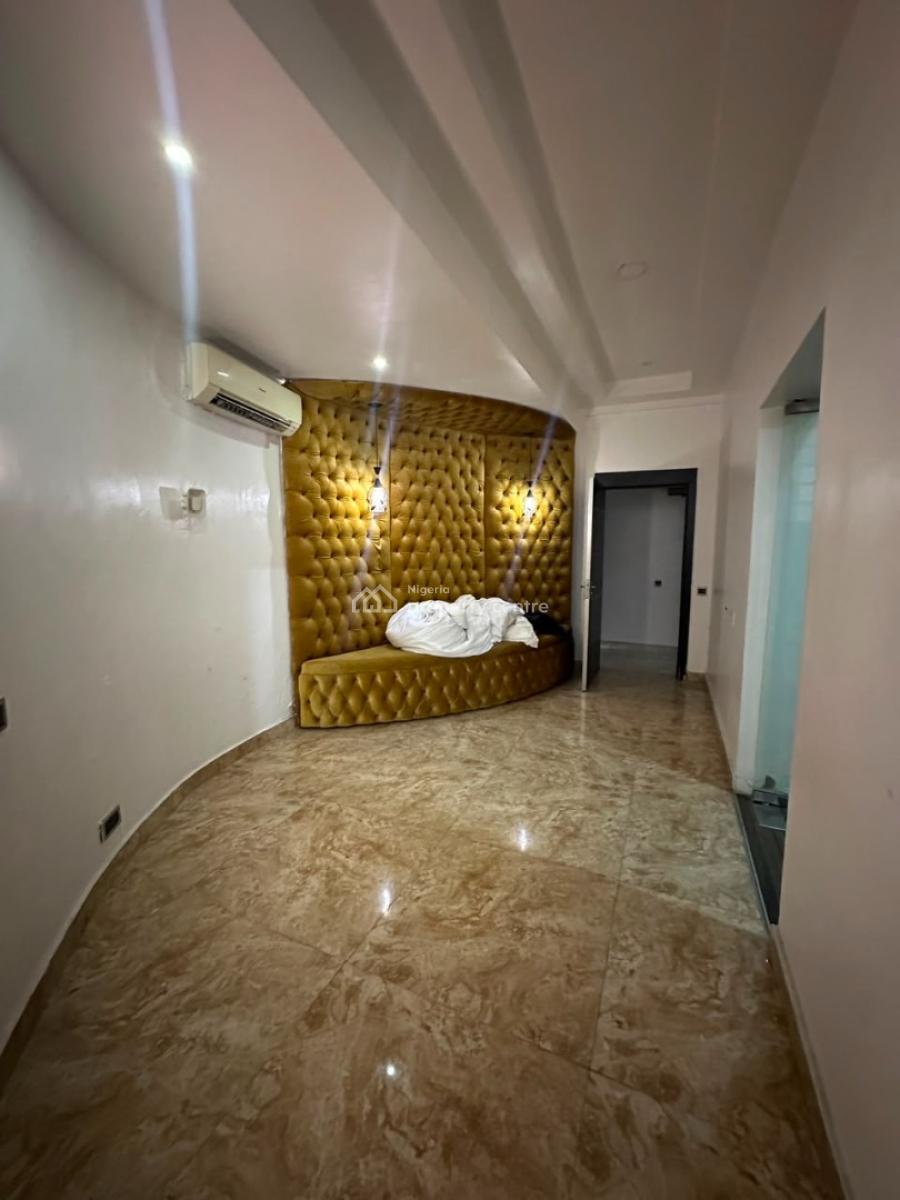 Spacious 5-bedroom Detached House with Inbuilt Service Quarters, Banana Island, Ikoyi, Lagos, Detached Duplex for Rent