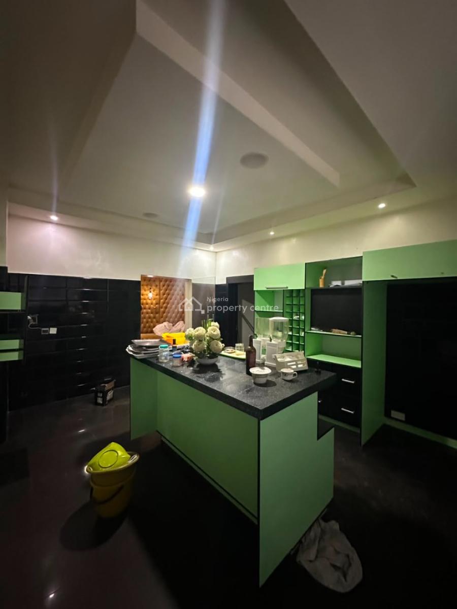 Spacious 5-bedroom Detached House with Inbuilt Service Quarters, Banana Island, Ikoyi, Lagos, Detached Duplex for Rent