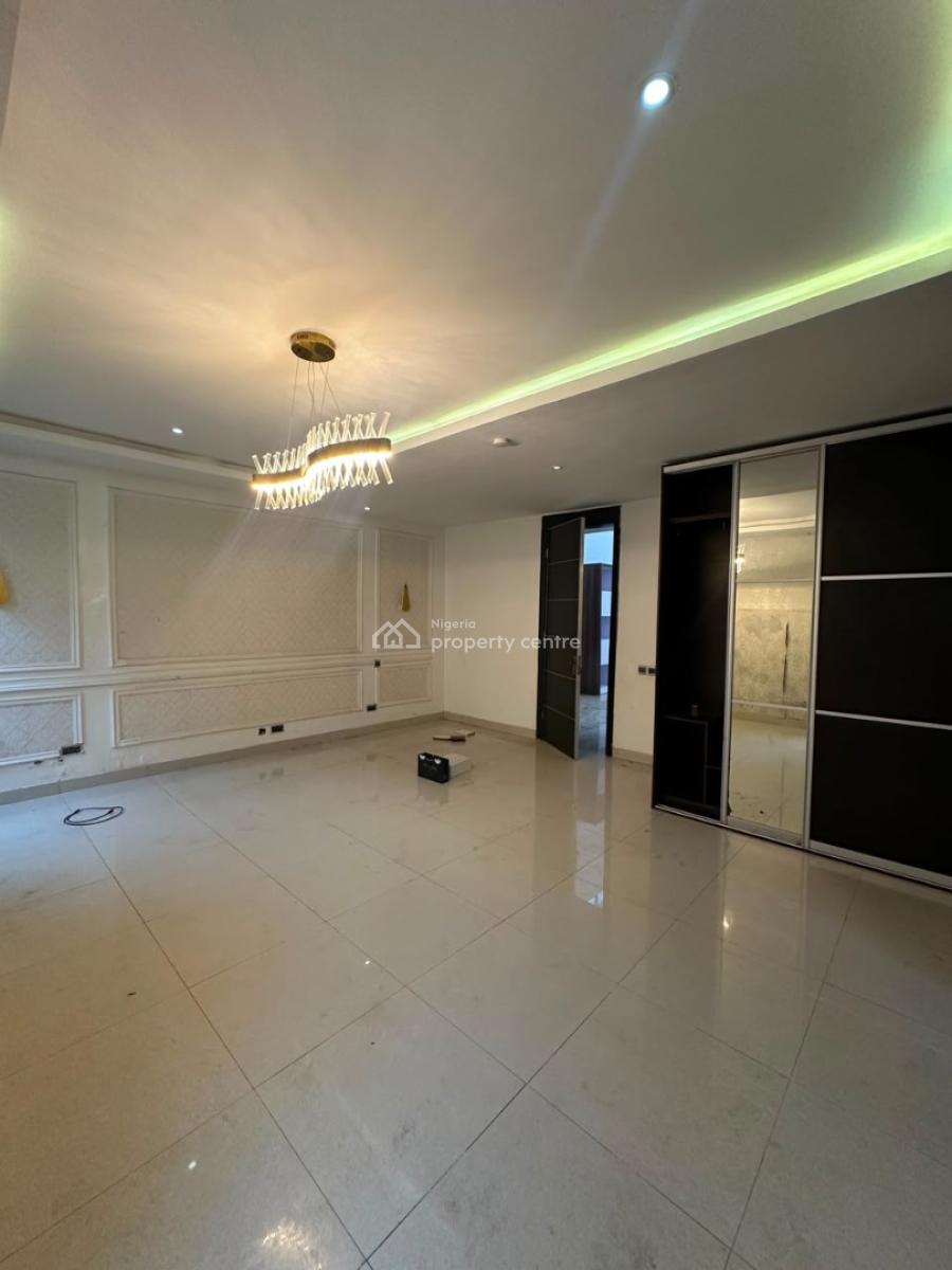 Spacious 5-bedroom Detached House with Inbuilt Service Quarters, Banana Island, Ikoyi, Lagos, Detached Duplex for Rent