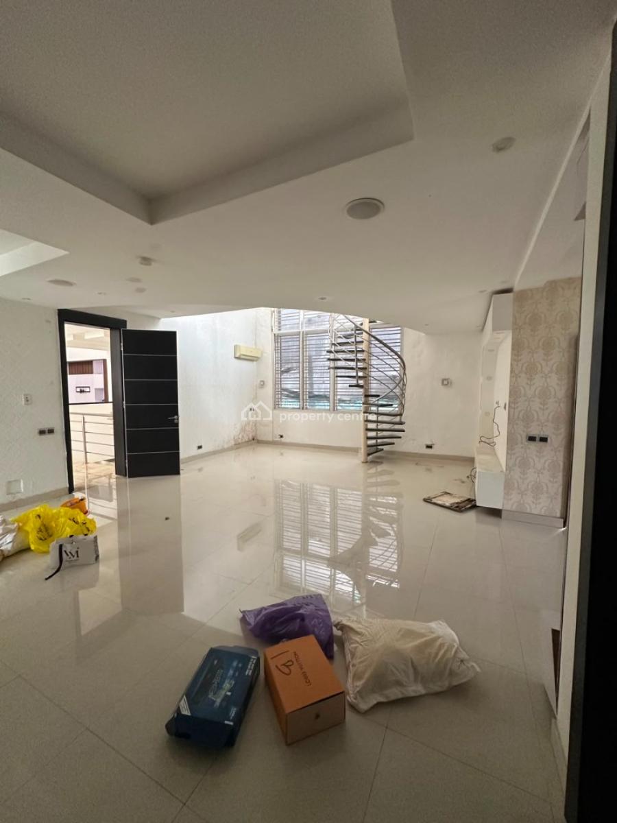Spacious 5-bedroom Detached House with Inbuilt Service Quarters, Banana Island, Ikoyi, Lagos, Detached Duplex for Rent