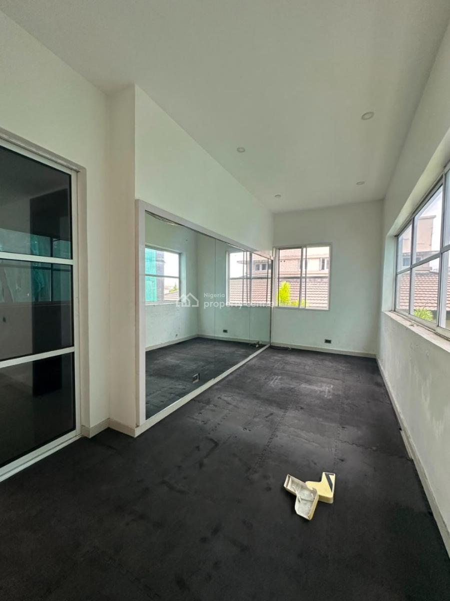 Spacious 5-bedroom Detached House with Inbuilt Service Quarters, Banana Island, Ikoyi, Lagos, Detached Duplex for Rent