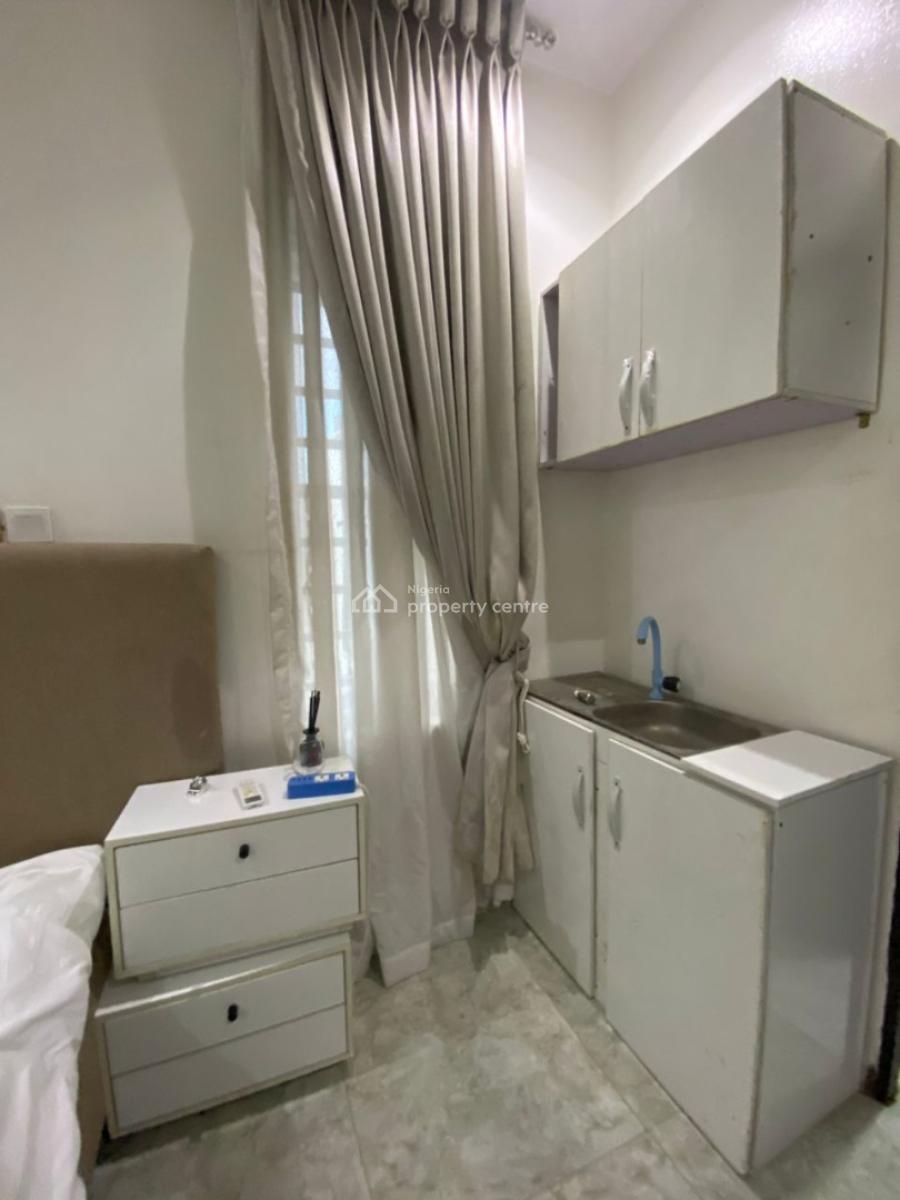 Furnished Studio Apartment, Orchid Road, Lekki Expressway, Lekki, Lagos, Self Contain (single Rooms) for Rent