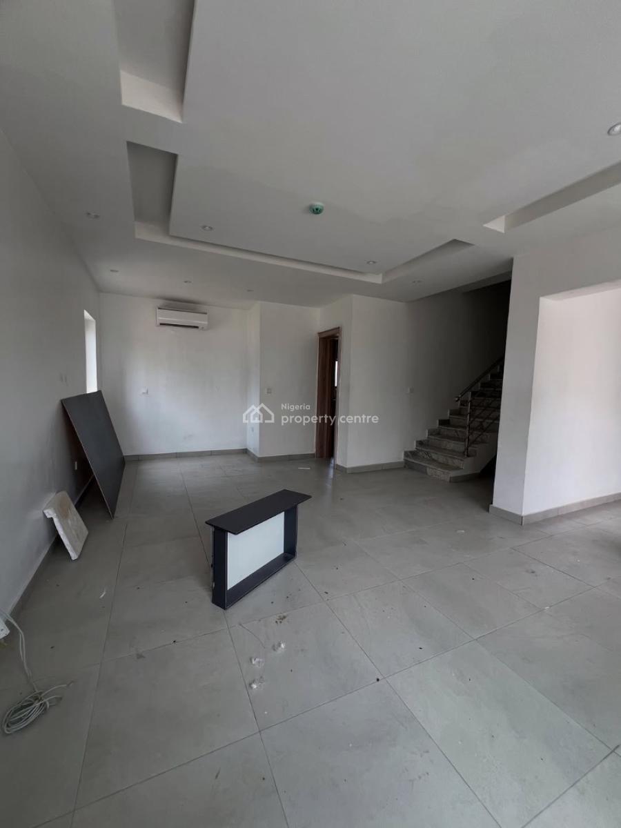 Spacious 4 Bedroom Semi Detached Duplex with Bq, Osapa, Lekki, Lagos, Semi-detached Duplex for Rent