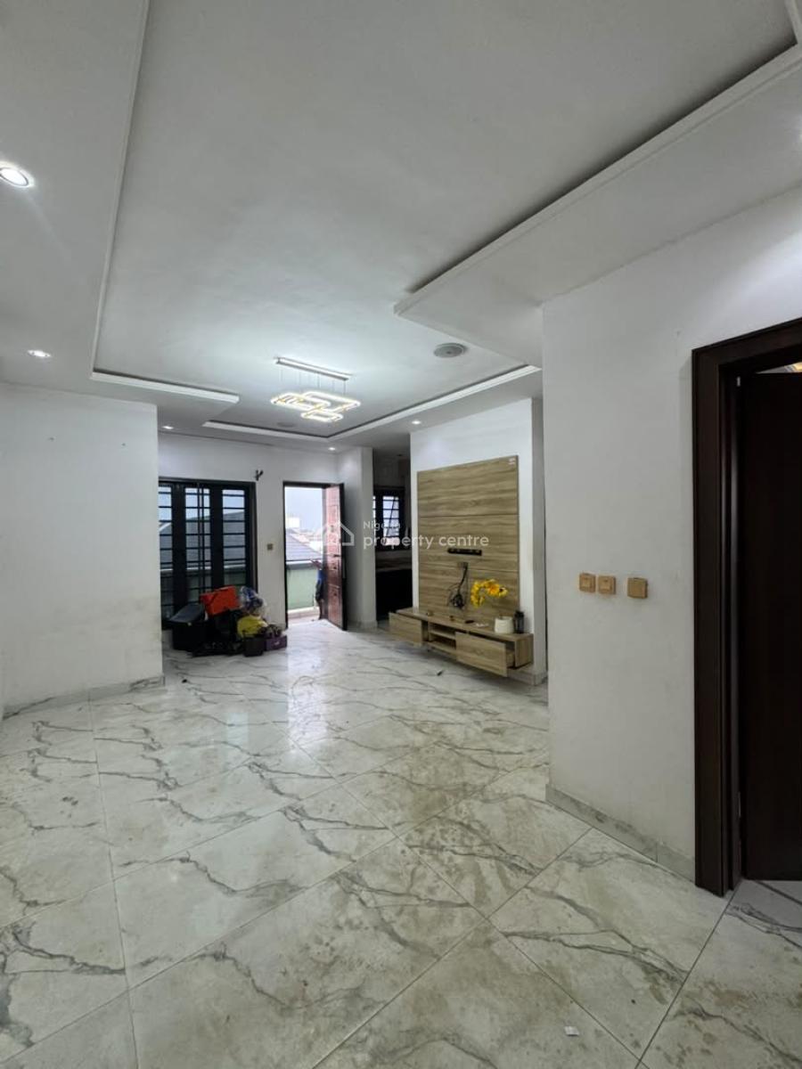 Luxury 2 Bedroom Flat with Excellent Facility, Ologolo, Lekki, Lagos, Flat / Apartment for Rent