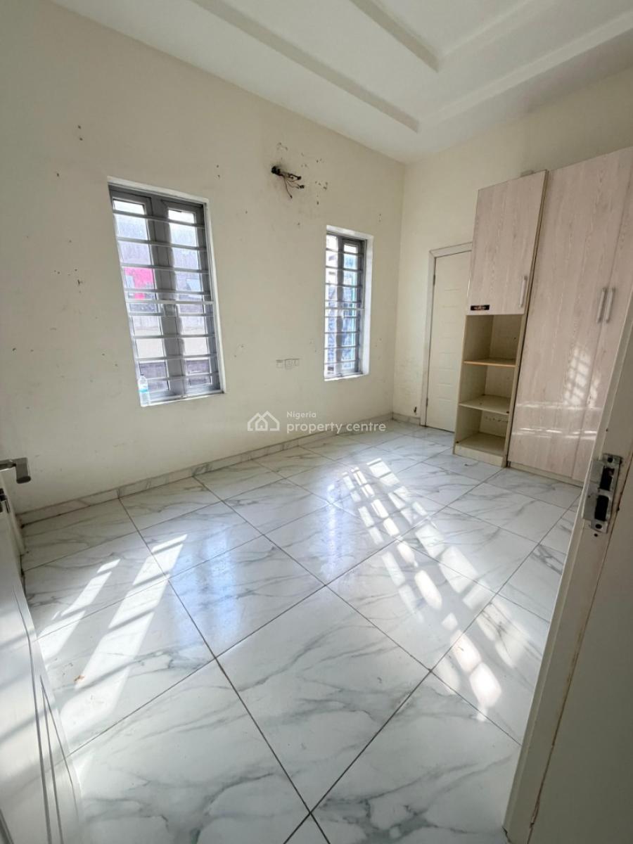 Single Room Upstairs, Osapa, Lekki, Lagos, Self Contain (single Rooms) for Rent