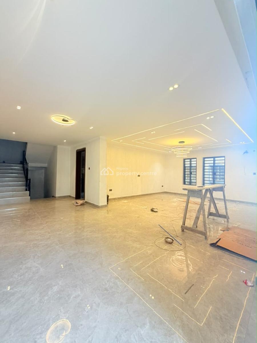 Exclusive 4-bedroom Duplex with Bq in a Well Secure Estate, Exclusive 4-bedroom Duplex with Bq in a Well Secure Estate, Yaba, Lagos, Semi-detached Duplex for Sale