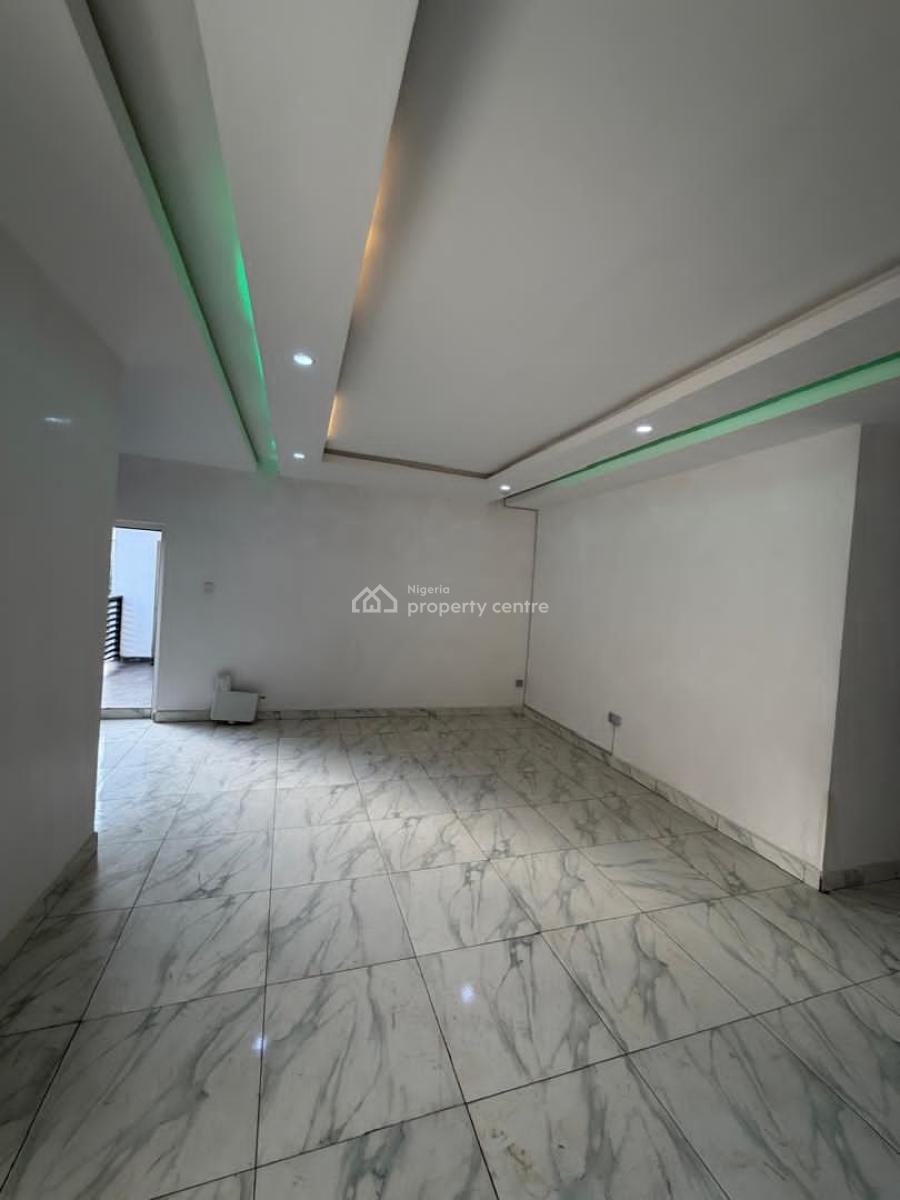 Smart and Serviced 2 Bedroom Apartment, Guzape District, Abuja, Flat / Apartment for Rent