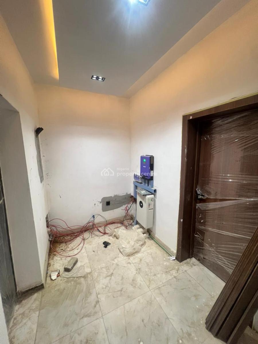 Fully Serviced 4 Bedrooms Terrace - Duplex House + Bq & Solar Inverter, Surulere, Lagos, Terraced Duplex for Sale
