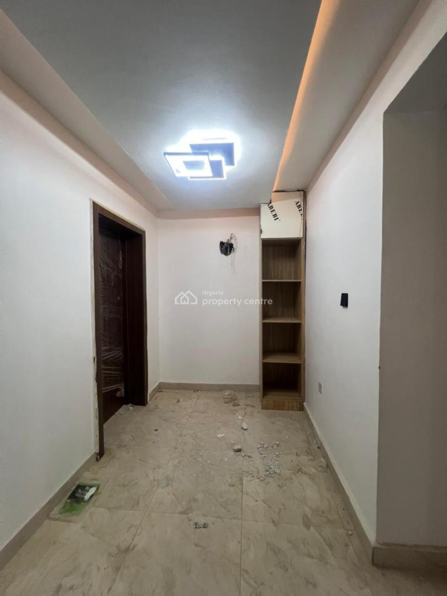 Fully Serviced 4 Bedrooms Terrace - Duplex House + Bq & Solar Inverter, Surulere, Lagos, Terraced Duplex for Sale