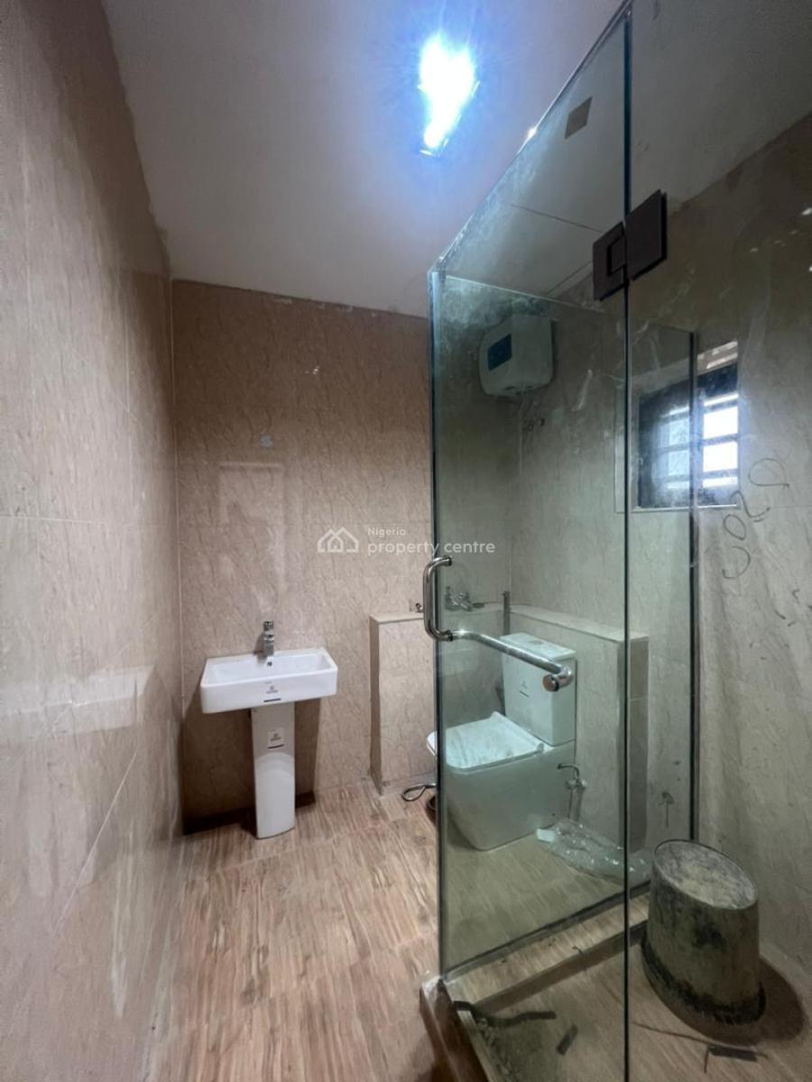 Fully Serviced 4 Bedrooms Terrace - Duplex House + Bq & Solar Inverter, Surulere, Lagos, Terraced Duplex for Sale