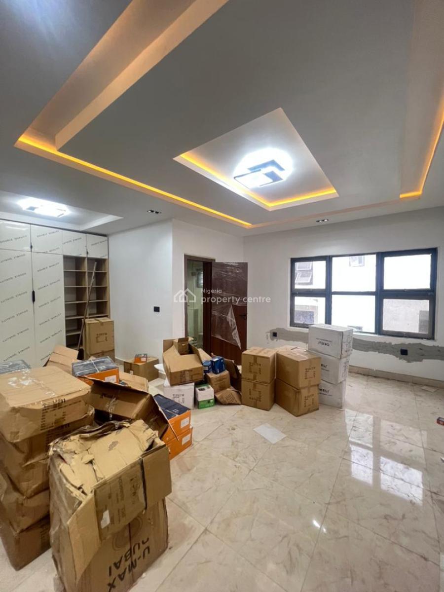 Fully Serviced 4 Bedrooms Terrace - Duplex House + Bq & Solar Inverter, Surulere, Lagos, Terraced Duplex for Sale